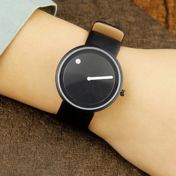 ⌚️ NEW ⌚️ Unisex Creati Leather Strap Quartz Watch - Picture 3 of 5